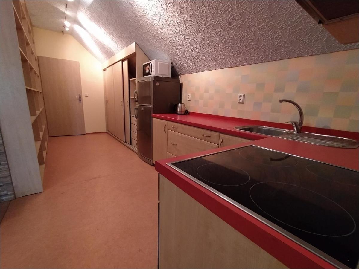 Apartmany Lono Їчін Екстер'єр фото